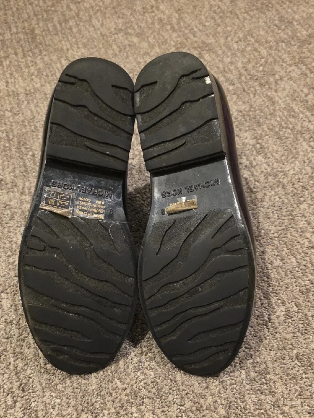 Michael Kors Black Glossy Chelsea Waterproof Booties Size 9